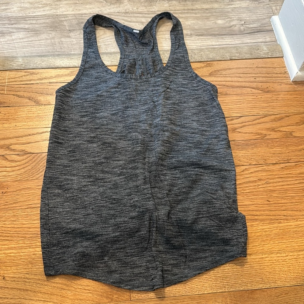 Lululemon Salute the Sun key hole back tank *heathered black* - Picture 3 of 3